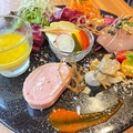 料理メニュー写真 前菜の盛り合わせ