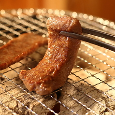 炭火焼肉 とさや 伏見店の雰囲気3