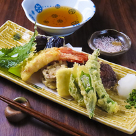 いろんな味が楽しめる、隠れ家のような居酒屋