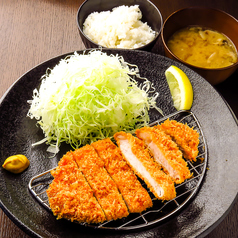 ランチ定食やランチラーメンでお昼はがっつりランチ！