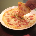 料理メニュー写真 たっぷりトマトのピザ