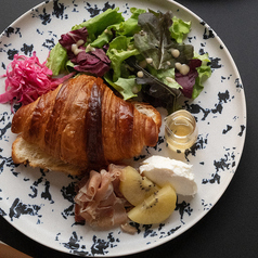 生ハムとマスカルポーネのクロワッサン