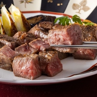 肉本来の旨みをわさびや塩で「福島牛A4ロースステーキ」