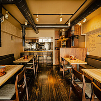 温かみのある店内