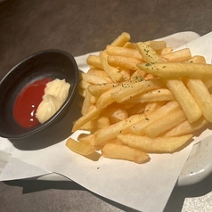 【揚物/焼物/定番の一品】選べるフレーバーポテト(塩/バター醤油/コンソメ)