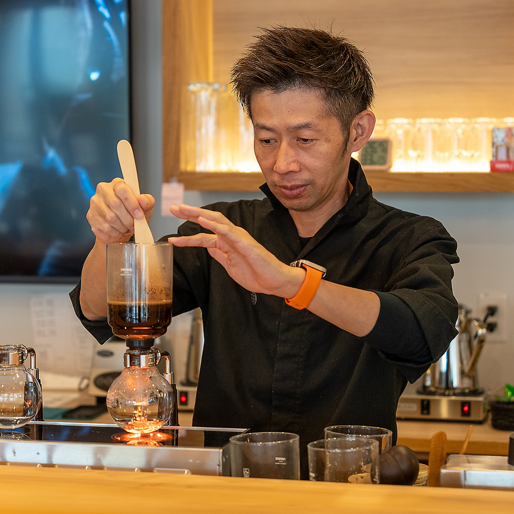 当店では、レインフォレスト・アライアンス認証を受けた農園から厳選したコーヒー豆を使用しています