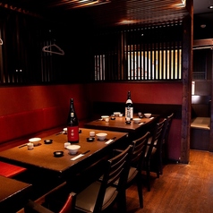 落ち着いた雰囲気のこちらのお席はどのシーンにもぴったり◎