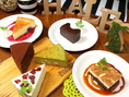 ★つなぐの手作りケーキ★レアチーズケーキ/抹茶とホワイトチョコのチーズケーキ/とろける生チョコケーキ…各500円
