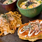 『ぼてっ』と返して『ぢゅう』と焼く。