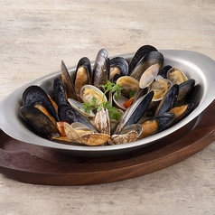 ムール貝とあさりのワイン蒸し