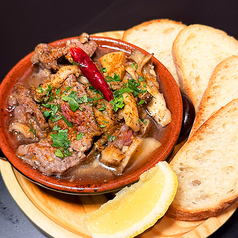 色々お肉と季節野菜のレモンアヒージョ