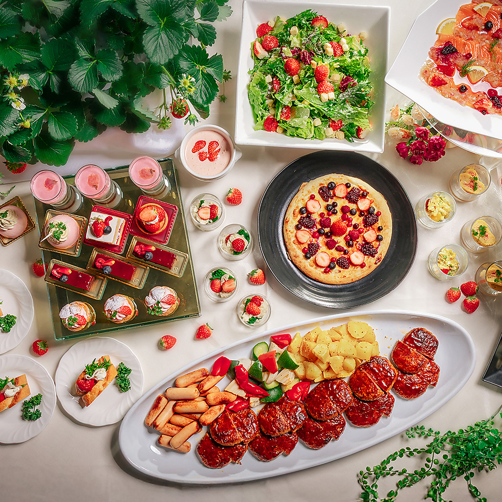 旬のイチゴが主役のスイーツ＆ビュッフェ料理【2時間食べ飲み放題】
