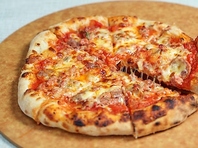 手作り！人気のピッツァとドルチェ