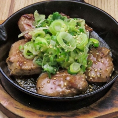 鉄板厚切り上タンネギ塩