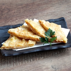 ＜天ぷら＞餅入りきつねあげの天ぷら