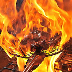 【究極の一品】新鮮な名古屋コーチンモモ肉焼きの写真