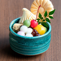 味も見た目も華やか♪心ときめく季節のフルーツパフェ