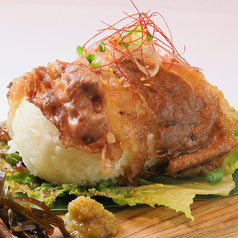 金印オリーブ和牛の肉巻きおにぎり