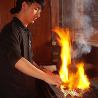 備長炭を使って焼き上げる料理は当店ならではの味