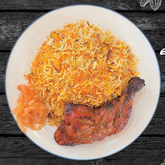 本国でも大人気なビリヤニ！当店のビリヤニは肉がゴロゴロ入っています！の写真