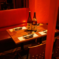 2～4名様の少人数でのご利用にピッタリ。デートやちょっとした飲み会にどうぞ！