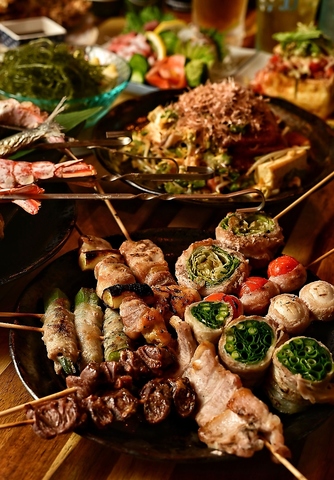 沖縄料理と原子焼きを手軽に満喫☆せんべろプラン・宴会コースも多数◎単品飲み放題有