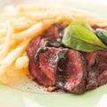 料理メニュー写真 牛赤身肉のステーキ＆フリット