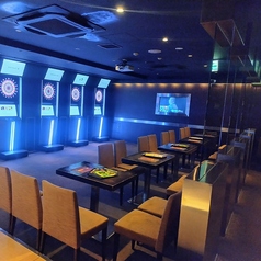 シックで開放感たっぷりの店内とお洒落で清潔感あふれるテーブル席。美味しい料理とお酒でダーツを楽しみながら心も身体もリフレッシュできます♪※禁煙席/別途喫煙所あり。※ご予約は直接お店にお問い合わせください。