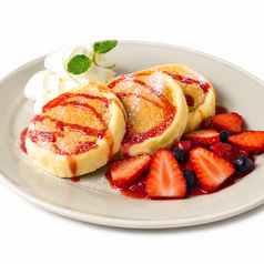 ストロベリーパンケーキ