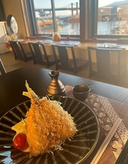 店内仕込みの真鯵フライ