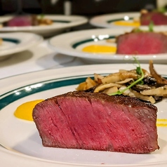 Steak House GARAGE ステーキハウス ガレージ 豊中本店の特集写真