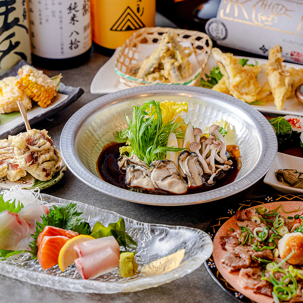 広島が誇る「美味しい」を詰め込んだ、神楽自慢のコースプラン多数。酒宴に嬉しい90分飲み放題付き。