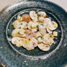 生マッシュルームのサラダ