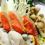 石狩風味噌鍋やキムチ鍋、牛ホルモン鍋など♪心も体も温まる美味しいお鍋をご用意。ご堪能ください！