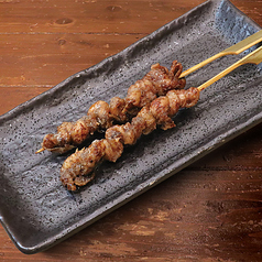 とり皮串 黒/赤