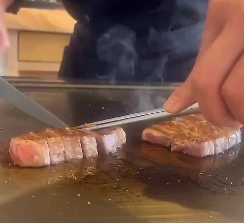 五感で愉しむ、厳選食材の鉄板焼き◆ご家族の会食・お祝い事やデートや接待・記念日に