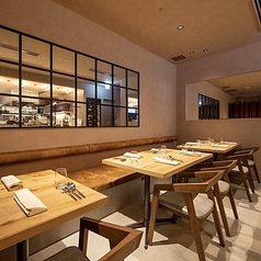 最大10名様まで対応可能なテーブル席（1～10名様）