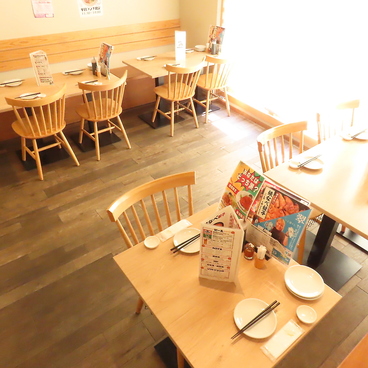 博多鉄なべ 無限餃子 中洲川端店の雰囲気1