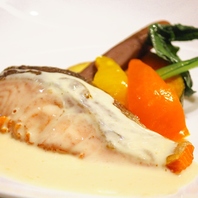 お得なブッフェ付きランチコース