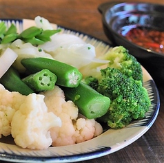 ラウルック（温野菜の盛り合わせ　肉海老ダレで）