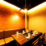 カジュアルながらスタイリッシュな新感覚の店内は接待などのご利用にも最適な空間づくりです◎