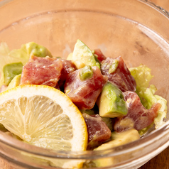 マグロとアボカドのワサビあえ/合鴨ローススモークをバルサミコ酢で