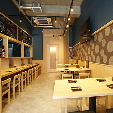 日本酒と牡蠣 時々おでん BACHIYA バチヤ 府中店の雰囲気1