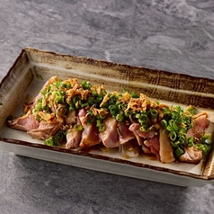 知覧鶏とりももたたき ニンニク醤油