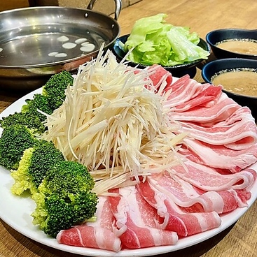 鍋 鉄板酒場 あじとのおすすめ料理1