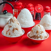自分の好みに合わせて自由にご飯を盛り付けられます。ボリューム満点の山盛りご飯を思う存分堪能できる楽しさが広がります。家族や友人と一緒に笑顔を交えながら自分だけのオリジナルプレートを作り、和やかな食事のひとときを楽しんでください。温かいご飯を心ゆくまで味わい、心満たされる幸せな時間をお過ごしください。