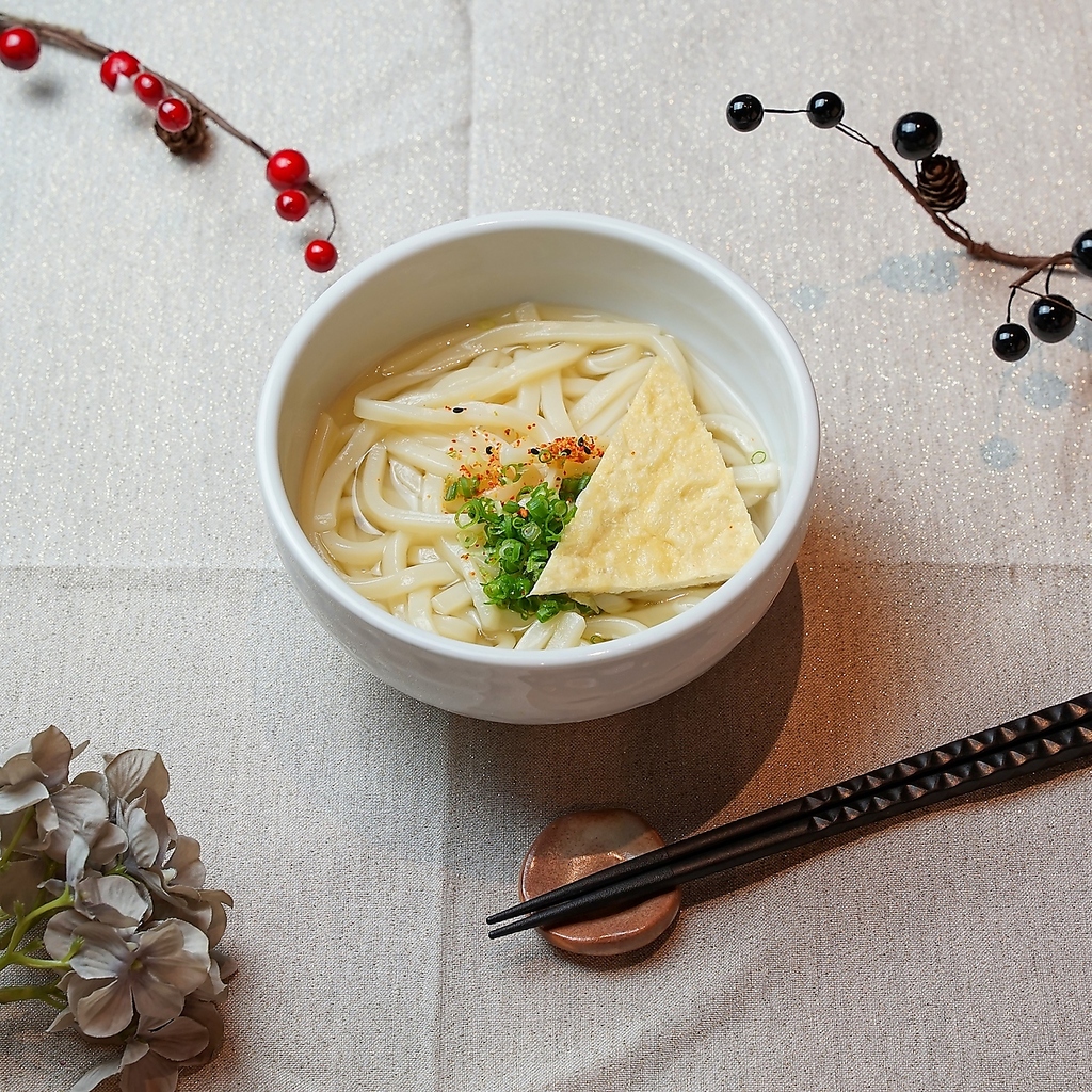 西大路通りに面したオシャレで立ち寄りやすいカジュアル居酒屋です!