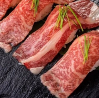 ワンランク上の極上『肉寿司』は贅沢の極み！