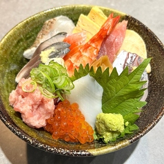 土曜限定ランチ上海鮮丼