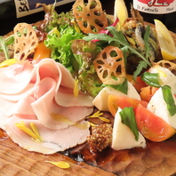 お好きな料理にワインを合わせて是非ご堪能ください。